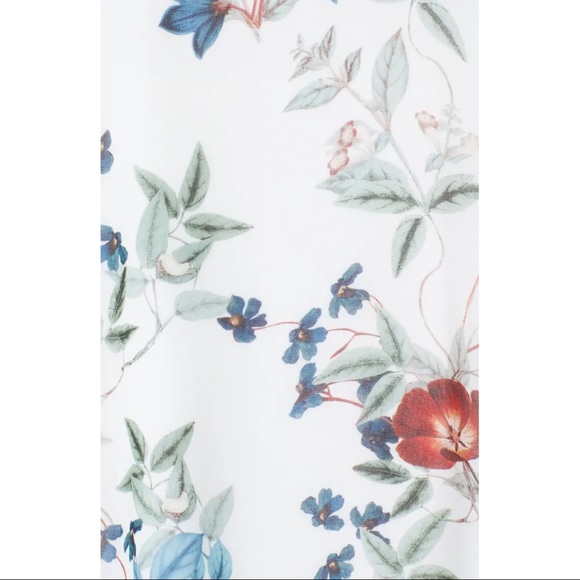 ✨ Beautiful Willow & Clay Floral Dress - Picture 6 of 13